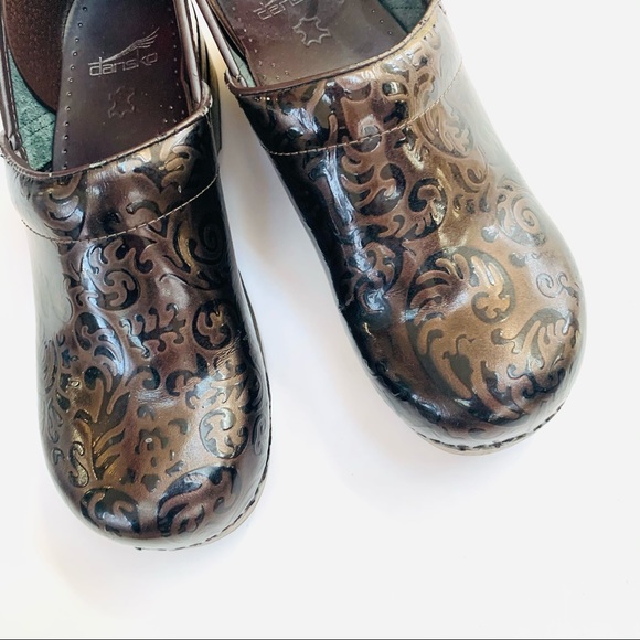Dansko | Brown Shiny Patterned - Picture 4 of 6